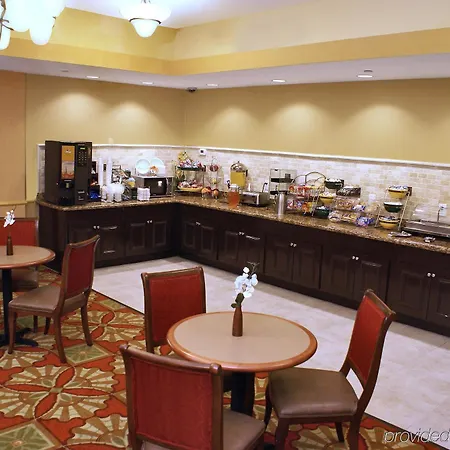 La Quinta By Wyndham Houston East At Normandy 