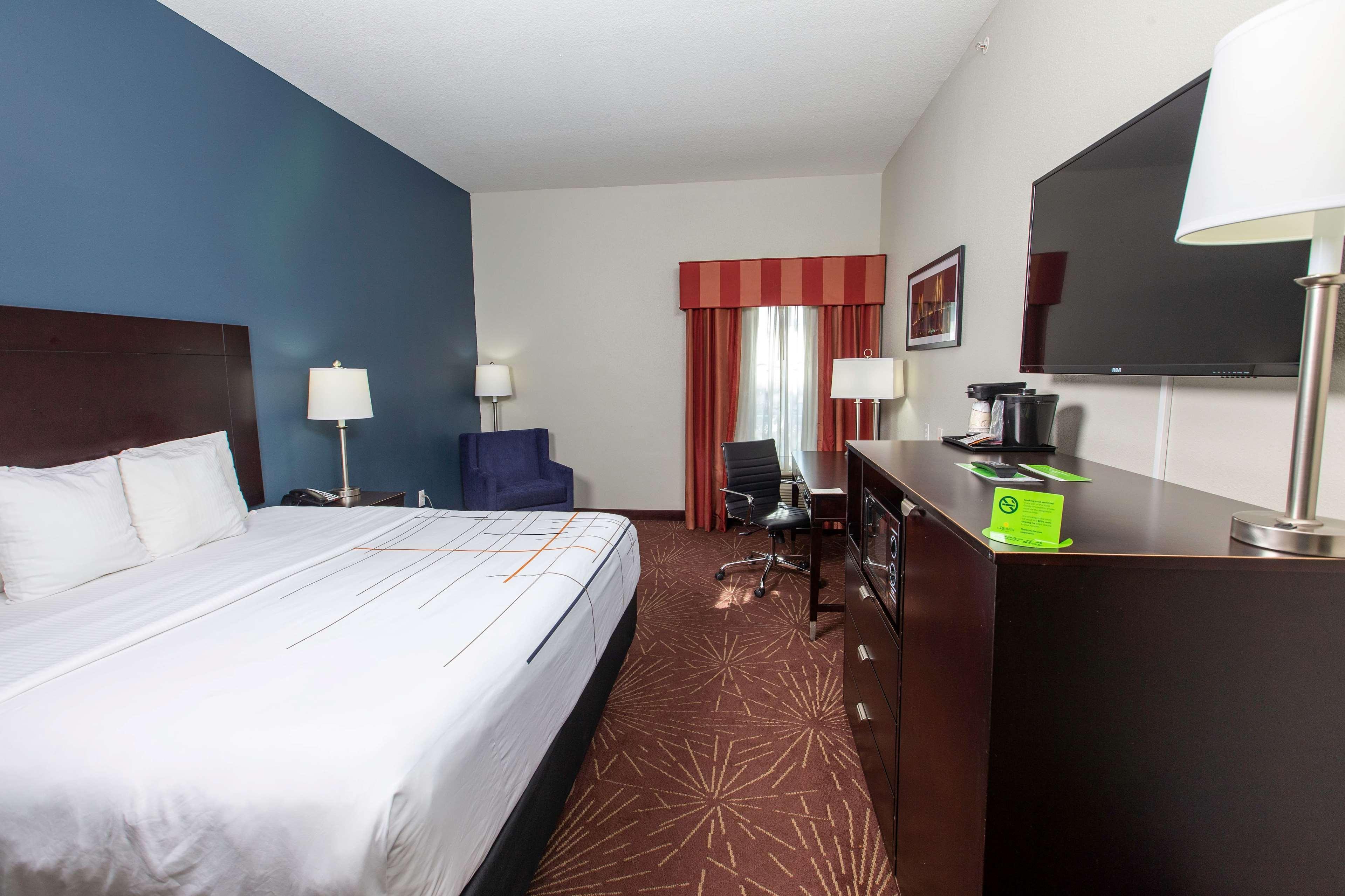 La Quinta By Wyndham East At Normandy