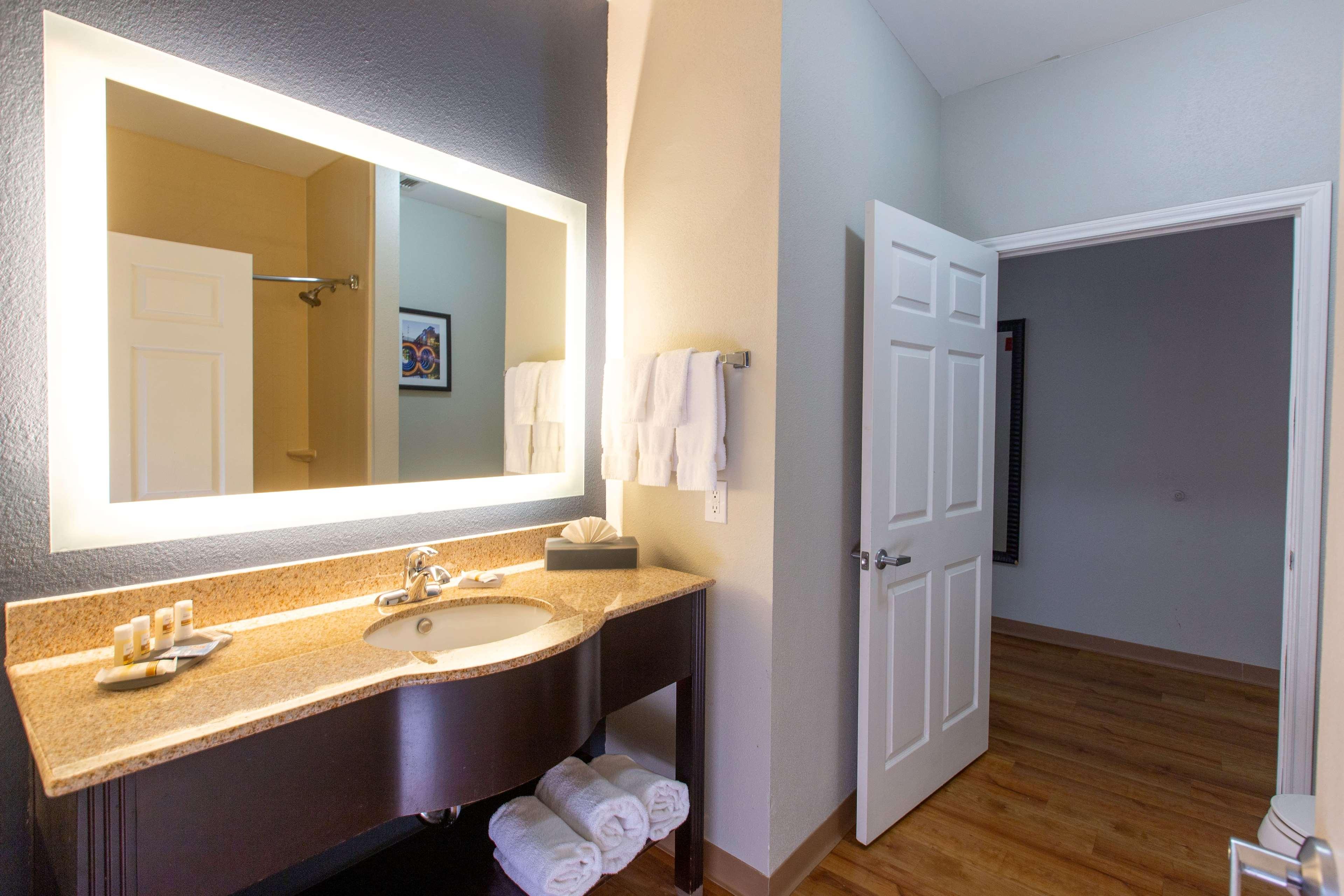 La Quinta By Wyndham East At Normandy Hotel Houston